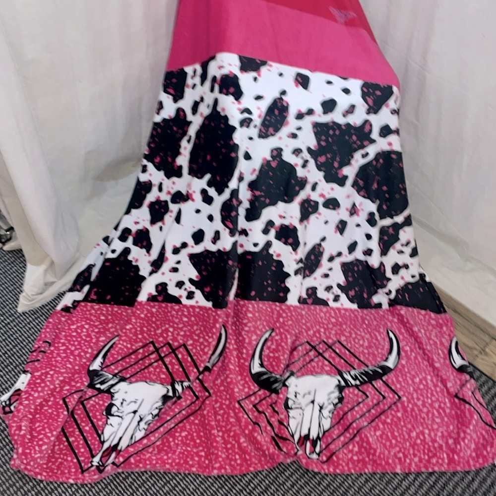 Giddy Up Plush Blanket